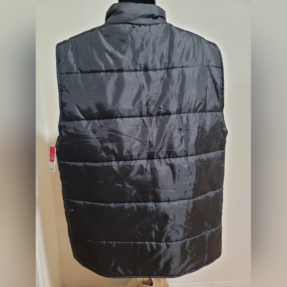 Open Trails Puffer Vest - Picture 3 of 7